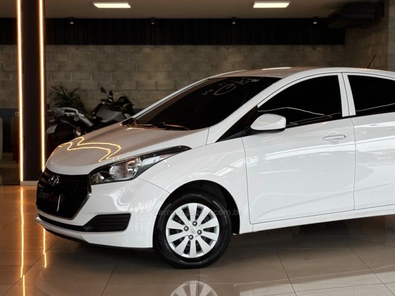 HYUNDAI HB20 1.0 COMFORT 12V 2017/2017 GRIFFCAR MULTIMARCAS DOIS IRMÃOS / Carros no Vale