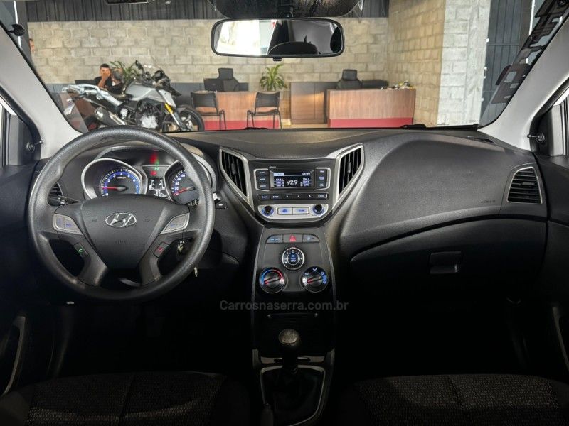 HYUNDAI HB20 1.0 COMFORT 12V 2017/2017 GRIFFCAR MULTIMARCAS DOIS IRMÃOS / Carros no Vale