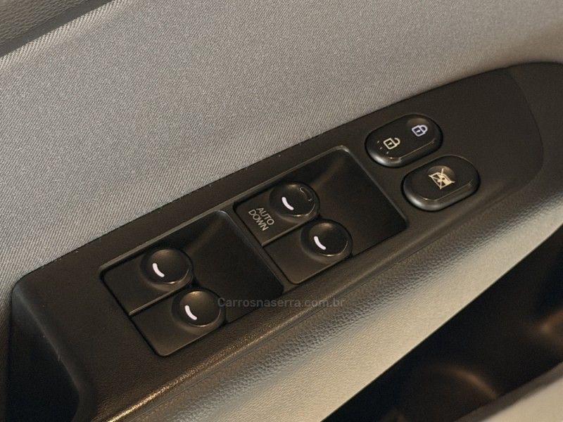 HYUNDAI HB20S 1.0 COMFORT 12V 2018/2019 GRIFFCAR MULTIMARCAS DOIS IRMÃOS / Carros no Vale