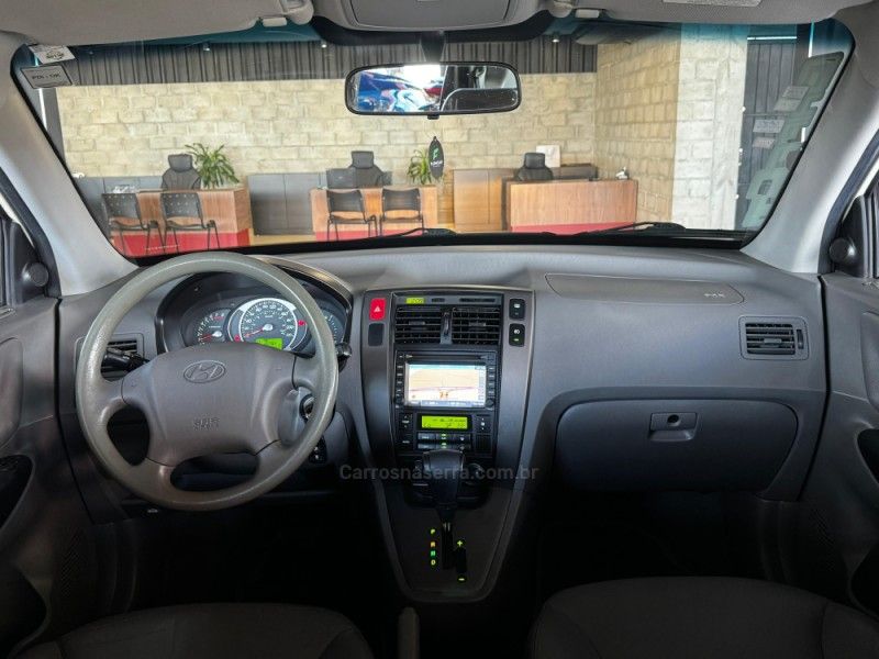 HYUNDAI TUCSON 2.0 MPFI GLS 16V 143CV 2WD 2013/2014 GRIFFCAR MULTIMARCAS DOIS IRMÃOS / Carros no Vale