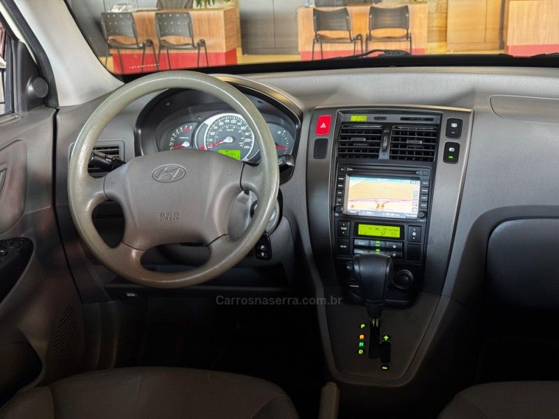 HYUNDAI TUCSON 2.0 MPFI GLS 16V 143CV 2WD 2013/2014 GRIFFCAR MULTIMARCAS DOIS IRMÃOS / Carros no Vale