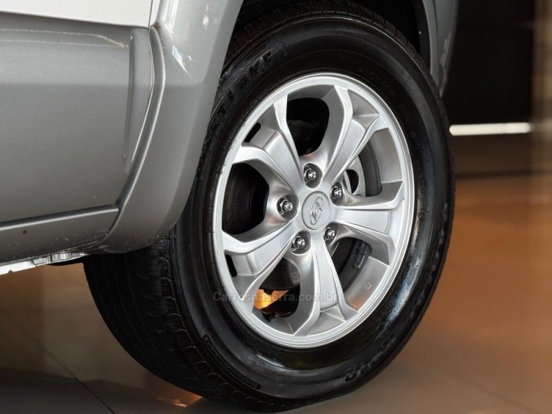 HYUNDAI TUCSON 2.0 MPFI GLS 16V 143CV 2WD 2013/2014 GRIFFCAR MULTIMARCAS DOIS IRMÃOS / Carros no Vale