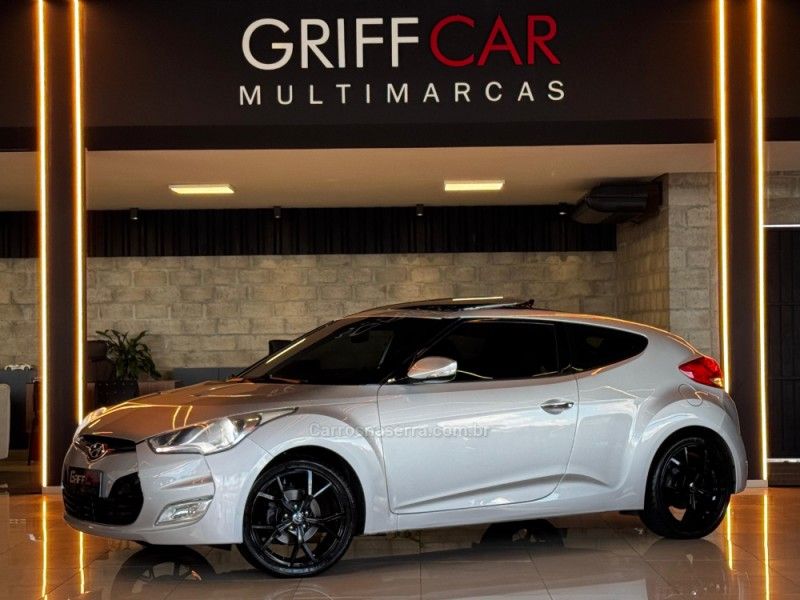 HYUNDAI VELOSTER 1.6 16V 3P 2012/2013 GRIFFCAR MULTIMARCAS DOIS IRMÃOS / Carros no Vale