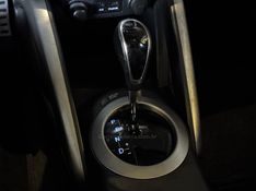 HYUNDAI VELOSTER 1.6 16V 3P 2012/2013 GRIFFCAR MULTIMARCAS DOIS IRMÃOS / Carros no Vale