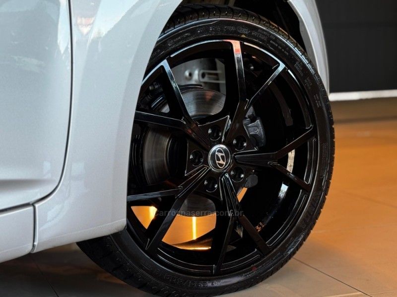 HYUNDAI VELOSTER 1.6 16V 3P 2012/2013 GRIFFCAR MULTIMARCAS DOIS IRMÃOS / Carros no Vale