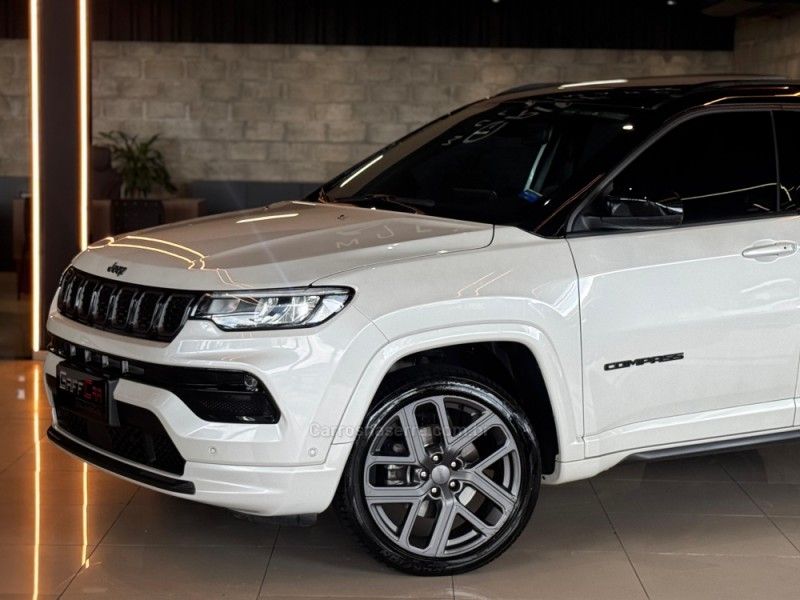 JEEP COMPASS 1.3 SERIE S T270 16V TURBO 2024/2025 GRIFFCAR MULTIMARCAS DOIS IRMÃOS / Carros no Vale