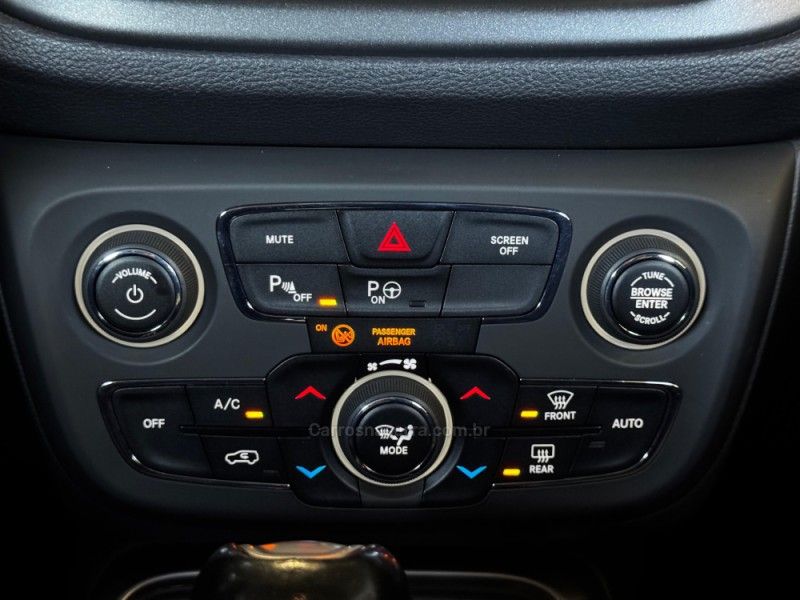 JEEP COMPASS 2.0 16V LONGITUDE 4X4 2019/2020 GRIFFCAR MULTIMARCAS DOIS IRMÃOS / Carros no Vale JEEP COMPASS 2.0 16V LONGITUDE 4X4 2019/2020 GRIFFCAR MULTIMARCAS DOIS IRMÃOS / Carros no Vale