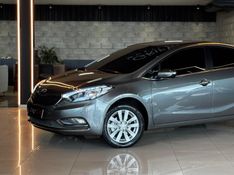 KIA CERATO 1.6 SX3 16V 2015/2016 GRIFFCAR MULTIMARCAS DOIS IRMÃOS / Carros no Vale