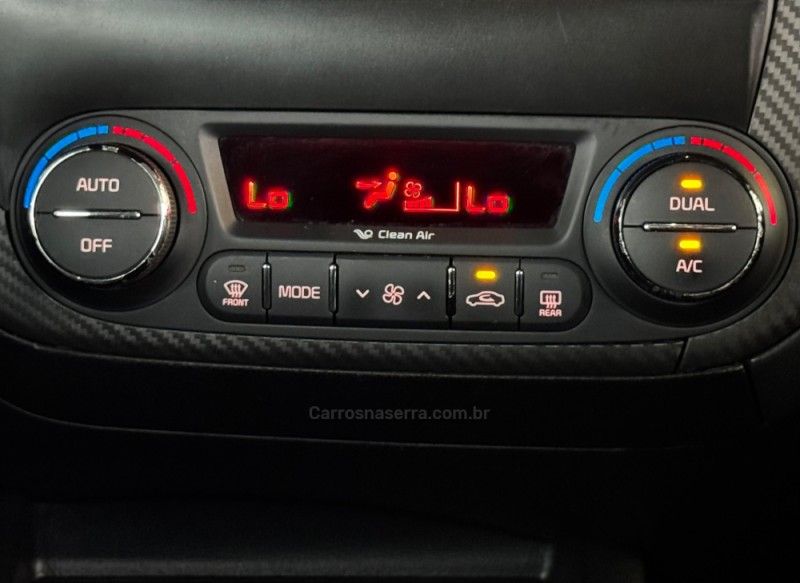 KIA CERATO 1.6 SX3 16V 2015/2016 GRIFFCAR MULTIMARCAS DOIS IRMÃOS / Carros no Vale