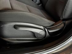 KIA CERATO 1.6 SX3 16V 2015/2016 GRIFFCAR MULTIMARCAS DOIS IRMÃOS / Carros no Vale