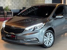 KIA CERATO 1.6 SX3 16V 2015/2016 GRIFFCAR MULTIMARCAS DOIS IRMÃOS / Carros no Vale