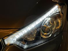 KIA CERATO 1.6 SX3 16V 2015/2016 GRIFFCAR MULTIMARCAS DOIS IRMÃOS / Carros no Vale