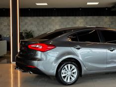 KIA CERATO 1.6 SX3 16V 2015/2016 GRIFFCAR MULTIMARCAS DOIS IRMÃOS / Carros no Vale