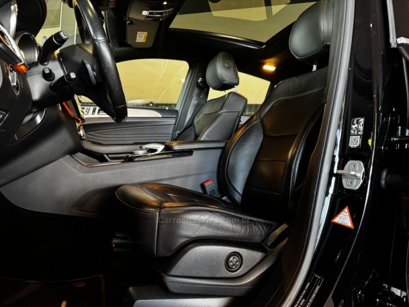 MERCEDES-BENZ GLE 400 3.0 V6 COUPÉ 4MATIC 9G-TRONIC 2017/2017 GRIFFCAR MULTIMARCAS DOIS IRMÃOS / Carros no Vale