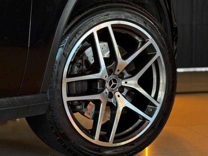 MERCEDES-BENZ GLE 400 3.0 V6 COUPÉ 4MATIC 9G-TRONIC 2017/2017 GRIFFCAR MULTIMARCAS DOIS IRMÃOS / Carros no Vale