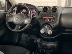 NISSAN VERSA 1.6 16V SL 2012/2013 GRIFFCAR MULTIMARCAS DOIS IRMÃOS / Carros no Vale