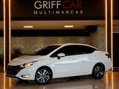 NISSAN VERSA 1.6 ADVANCE 16V 2023/2024 GRIFFCAR MULTIMARCAS DOIS IRMÃOS / Carros no Vale