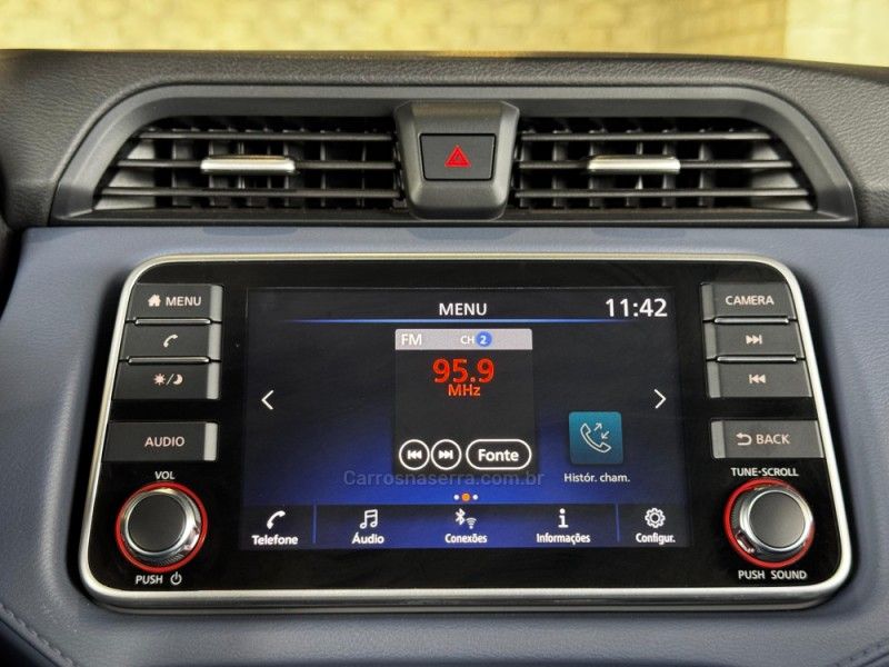 NISSAN VERSA 1.6 ADVANCE 16V 2023/2024 GRIFFCAR MULTIMARCAS DOIS IRMÃOS / Carros no Vale