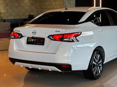 NISSAN VERSA 1.6 ADVANCE 16V 2023/2024 GRIFFCAR MULTIMARCAS DOIS IRMÃOS / Carros no Vale