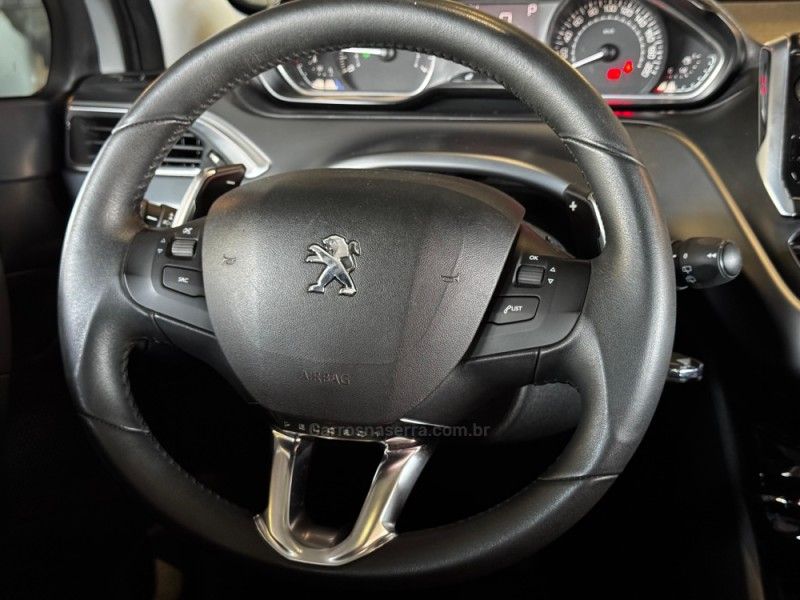 PEUGEOT 208 1.6 GRIFFE 16V 2014/2015 GRIFFCAR MULTIMARCAS DOIS IRMÃOS / Carros no Vale