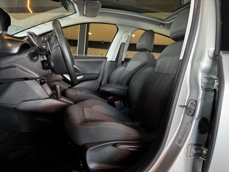 PEUGEOT 208 1.6 GRIFFE 16V 2014/2015 GRIFFCAR MULTIMARCAS DOIS IRMÃOS / Carros no Vale