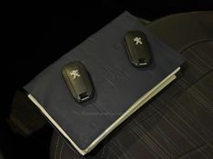 PEUGEOT 208 1.6 GRIFFE 16V 2014/2015 GRIFFCAR MULTIMARCAS DOIS IRMÃOS / Carros no Vale