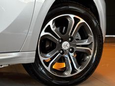 PEUGEOT 208 1.6 GRIFFE 16V 2014/2015 GRIFFCAR MULTIMARCAS DOIS IRMÃOS / Carros no Vale