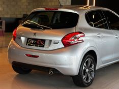 PEUGEOT 208 1.6 GRIFFE 16V 2014/2015 GRIFFCAR MULTIMARCAS DOIS IRMÃOS / Carros no Vale