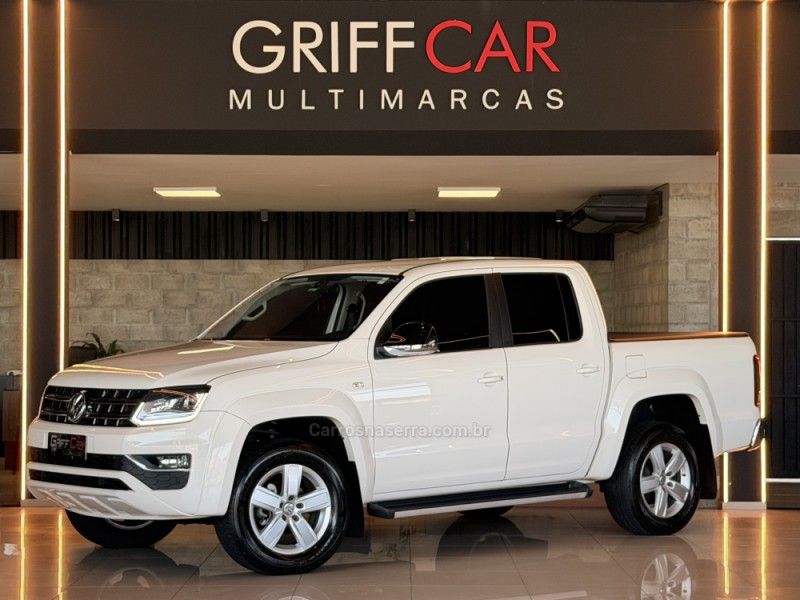 VOLKSWAGEN AMAROK 2.0 HIGHLINE 4X4 CD 16V TURBO INTERCOOLER 2019/2020 GRIFFCAR MULTIMARCAS DOIS IRMÃOS / Carros no Vale