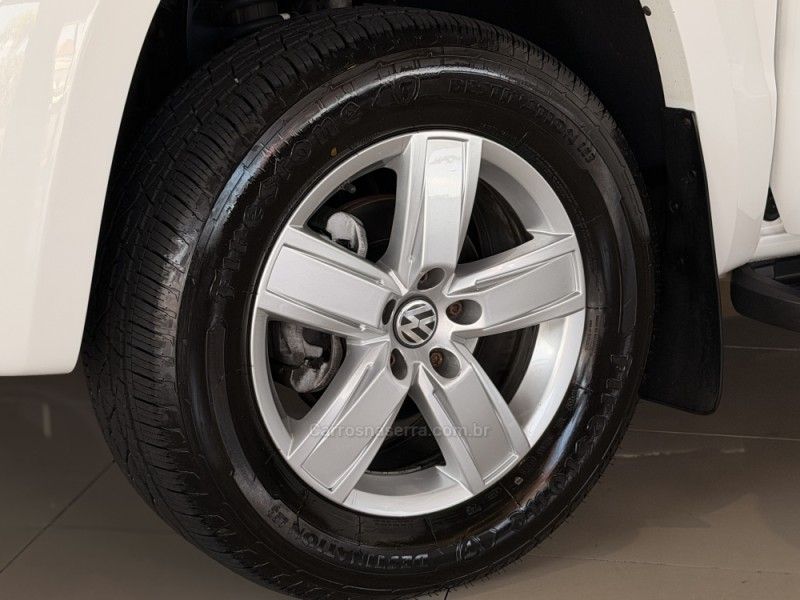 VOLKSWAGEN AMAROK 2.0 HIGHLINE 4X4 CD 16V TURBO INTERCOOLER 2019/2020 GRIFFCAR MULTIMARCAS DOIS IRMÃOS / Carros no Vale