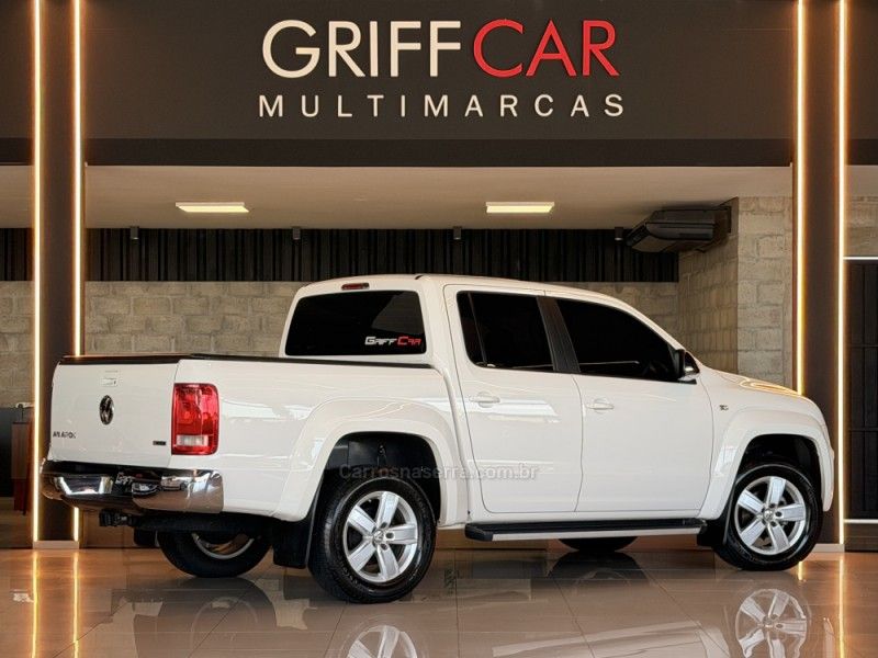VOLKSWAGEN AMAROK 2.0 HIGHLINE 4X4 CD 16V TURBO INTERCOOLER 2019/2020 GRIFFCAR MULTIMARCAS DOIS IRMÃOS / Carros no Vale