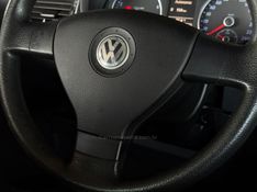 VOLKSWAGEN FOX 1.6 MI PRIME 8V 2010/2011 GRIFFCAR MULTIMARCAS DOIS IRMÃOS / Carros no Vale