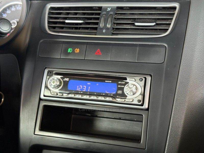 VOLKSWAGEN FOX 1.6 MI PRIME 8V 2010/2011 GRIFFCAR MULTIMARCAS DOIS IRMÃOS / Carros no Vale