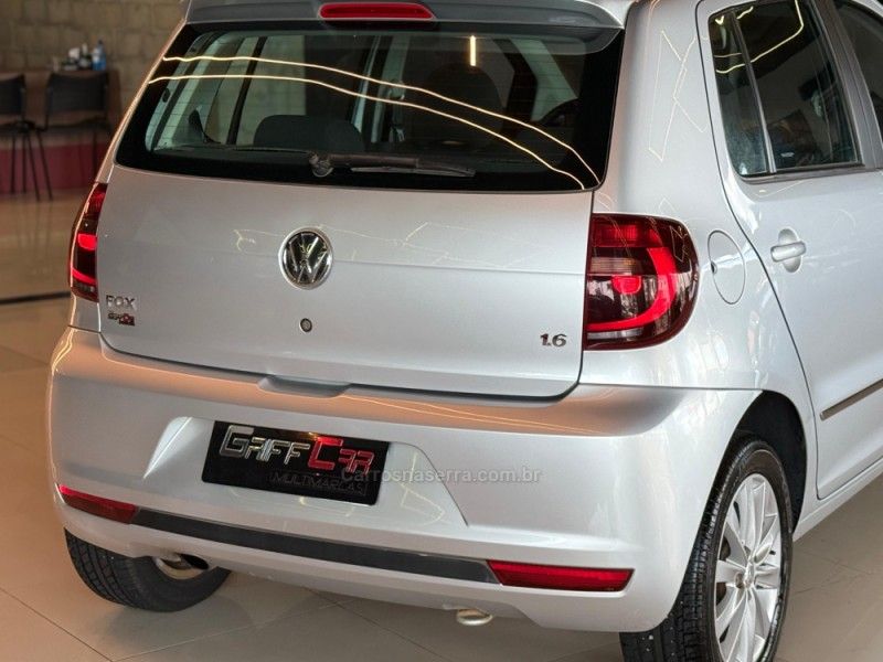 VOLKSWAGEN FOX 1.6 MI PRIME 8V 2010/2011 GRIFFCAR MULTIMARCAS DOIS IRMÃOS / Carros no Vale