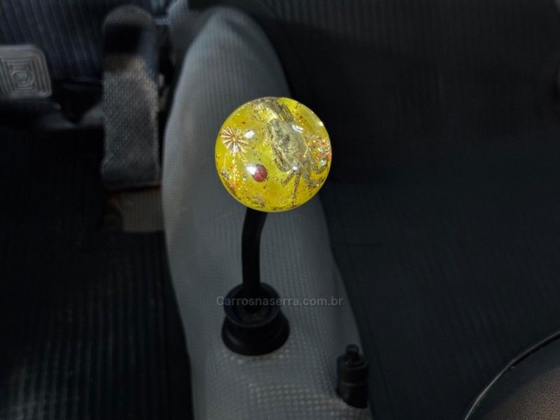 VOLKSWAGEN FUSCA 1.3 8V 1977/1977 GRIFFCAR MULTIMARCAS DOIS IRMÃOS / Carros no Vale