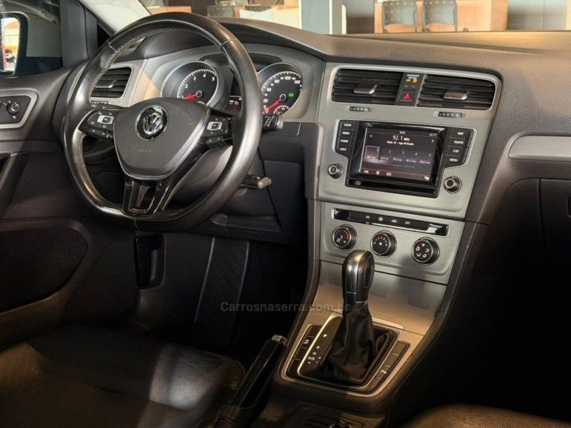 VOLKSWAGEN GOLF 1.4 TSI VARIANT COMFORTLINE 16V 2015/2015 GRIFFCAR MULTIMARCAS DOIS IRMÃOS / Carros no Vale