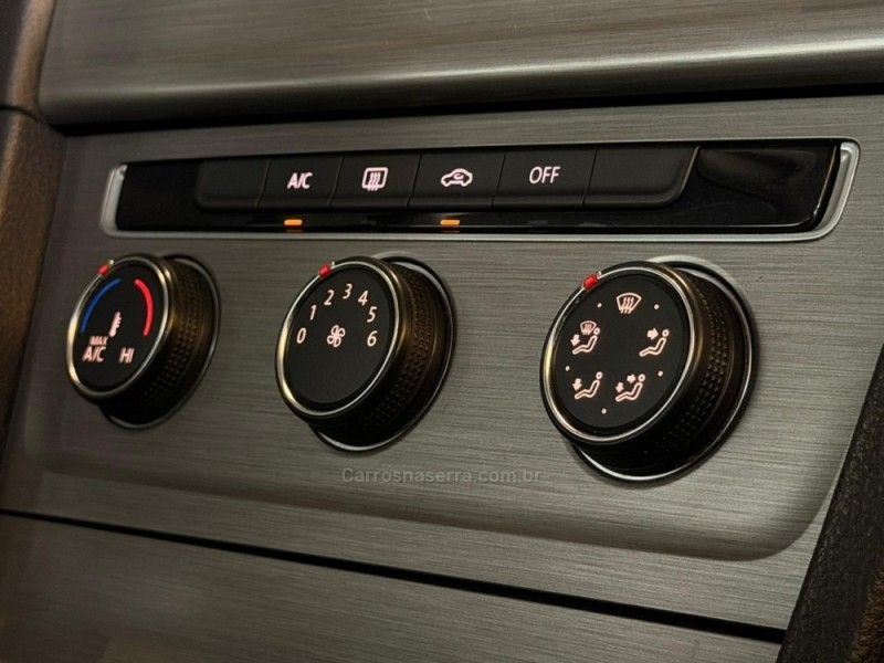 VOLKSWAGEN GOLF 1.4 TSI VARIANT COMFORTLINE 16V 2015/2015 GRIFFCAR MULTIMARCAS DOIS IRMÃOS / Carros no Vale