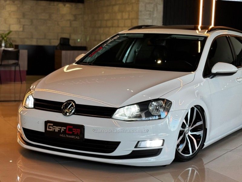 VOLKSWAGEN GOLF 1.4 TSI VARIANT COMFORTLINE 16V 2015/2015 GRIFFCAR MULTIMARCAS DOIS IRMÃOS / Carros no Vale