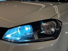 VOLKSWAGEN GOLF 1.4 TSI VARIANT COMFORTLINE 16V 2015/2015 GRIFFCAR MULTIMARCAS DOIS IRMÃOS / Carros no Vale