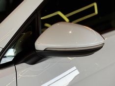 VOLKSWAGEN GOLF 1.4 TSI VARIANT COMFORTLINE 16V 2015/2015 GRIFFCAR MULTIMARCAS DOIS IRMÃOS / Carros no Vale