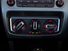 VOLKSWAGEN SPACEFOX 1.6 MI COMFORTLINE 8V 2014/2015 GRIFFCAR MULTIMARCAS DOIS IRMÃOS / Carros no Vale