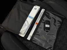 VOLKSWAGEN SPACEFOX 1.6 MI COMFORTLINE 8V 2014/2015 GRIFFCAR MULTIMARCAS DOIS IRMÃOS / Carros no Vale