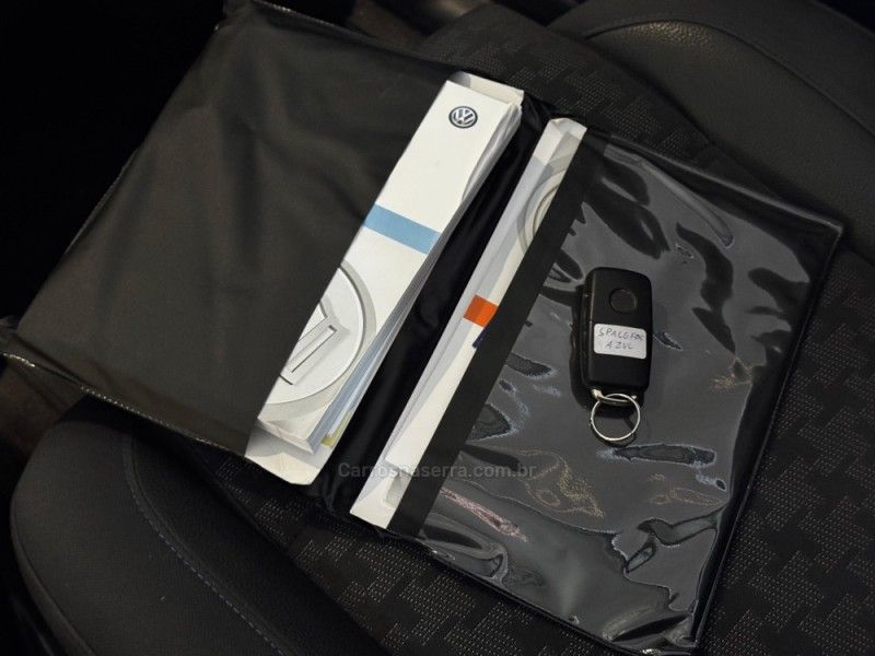 VOLKSWAGEN SPACEFOX 1.6 MI COMFORTLINE 8V 2014/2015 GRIFFCAR MULTIMARCAS DOIS IRMÃOS / Carros no Vale