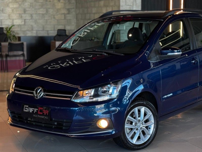 VOLKSWAGEN SPACEFOX 1.6 MI COMFORTLINE 8V 2014/2015 GRIFFCAR MULTIMARCAS DOIS IRMÃOS / Carros no Vale