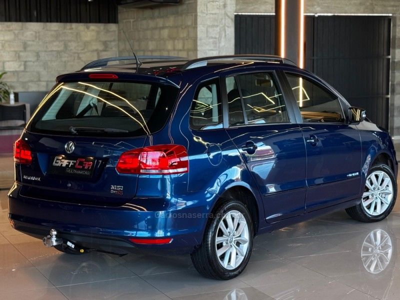 VOLKSWAGEN SPACEFOX 1.6 MI COMFORTLINE 8V 2014/2015 GRIFFCAR MULTIMARCAS DOIS IRMÃOS / Carros no Vale