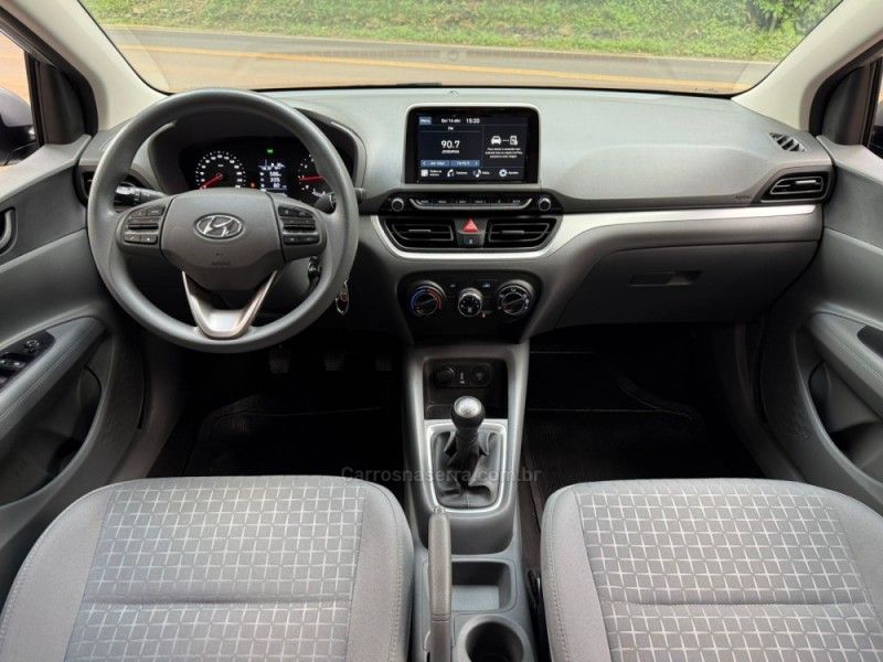 HYUNDAI HB20S 1.0 COMFORT PLUS 12V 2024/2025 KASPER VEÍCULOS DOIS IRMÃOS / Carros no Vale