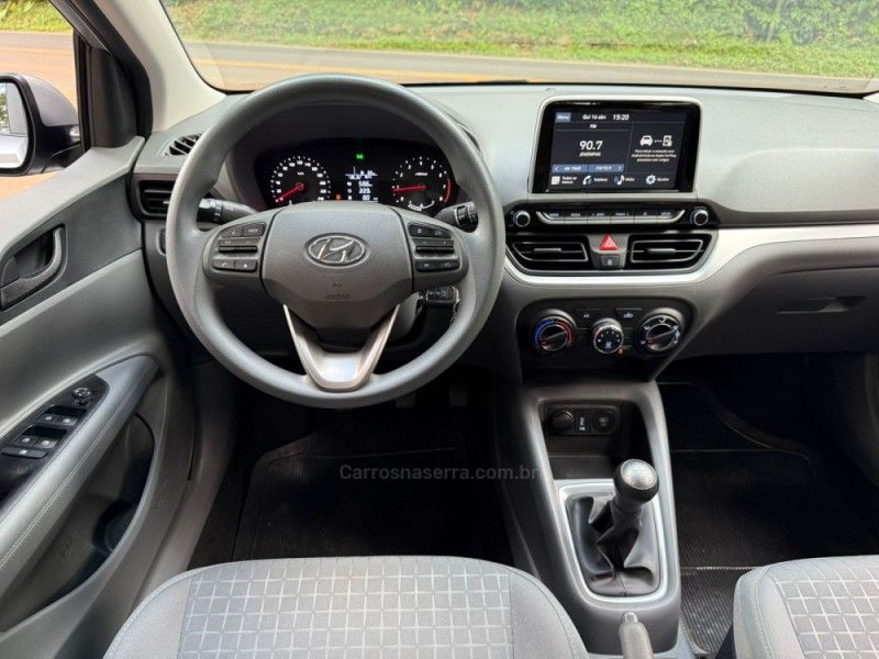 HYUNDAI HB20S 1.0 COMFORT PLUS 12V 2024/2025 KASPER VEÍCULOS DOIS IRMÃOS / Carros no Vale