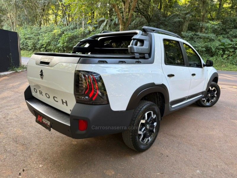 RENAULT DUSTER OROCH 1.3 TCE OUTSIDER 2022/2023 KASPER VEÍCULOS DOIS IRMÃOS / Carros no Vale