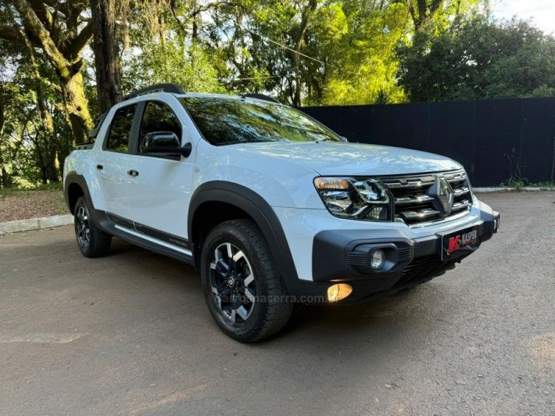 RENAULT DUSTER OROCH 1.3 TCE OUTSIDER 2022/2023 KASPER VEÍCULOS DOIS IRMÃOS / Carros no Vale