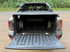 RENAULT DUSTER OROCH 1.3 TCE OUTSIDER 2022/2023 KASPER VEÍCULOS DOIS IRMÃOS / Carros no Vale